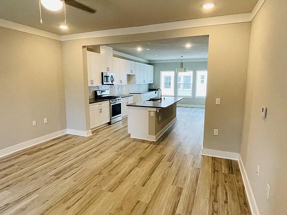 5th image of 3305 Wynwood Dr