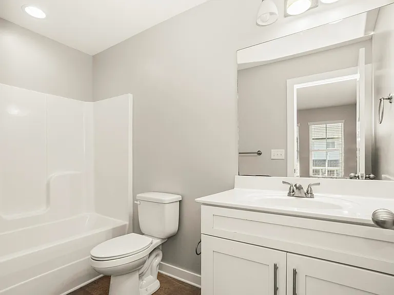 309 Myatt Dr #E — Photo 20