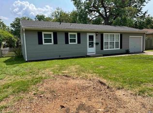 5601 SW 15th St, Topeka, KS 66604