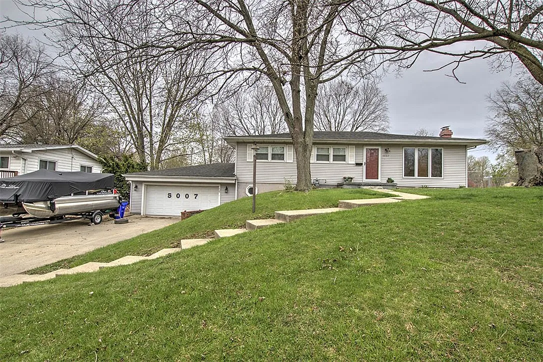 5007 Melwood Ave photo 1