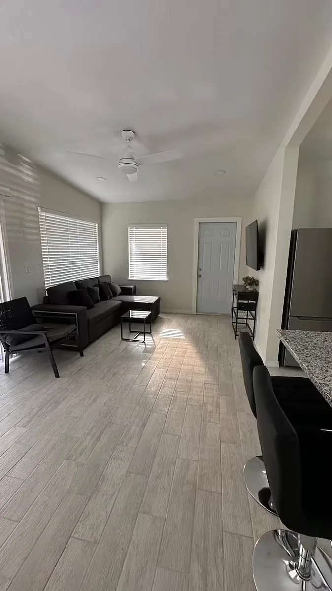 Building Photo - 13508 S Tamiami Trl