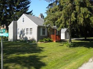 13901 W Prospect Dr, New Berlin, WI 53151