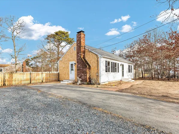 28 Cardinal Lane, West Yarmouth, MA 02673