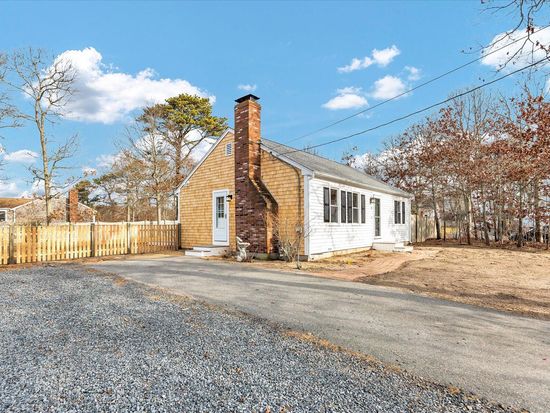 28 Cardinal Lane, West Yarmouth, MA 02673