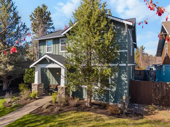 20392 Aberdeen Dr, Bend, OR 97702