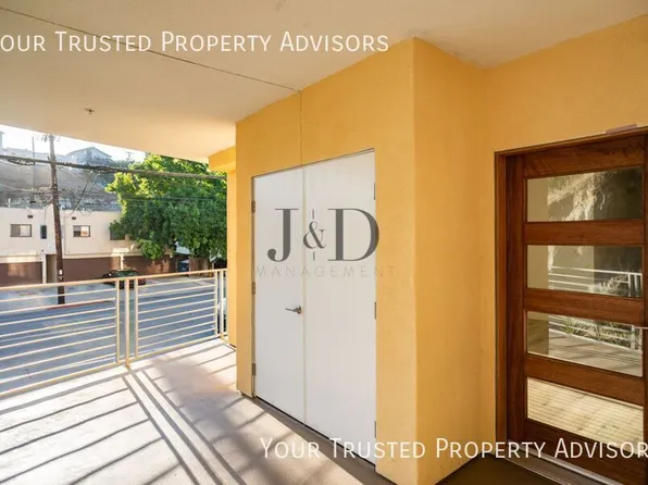 REY3333, 3333 Reynard Way #4, San Diego, CA 92103