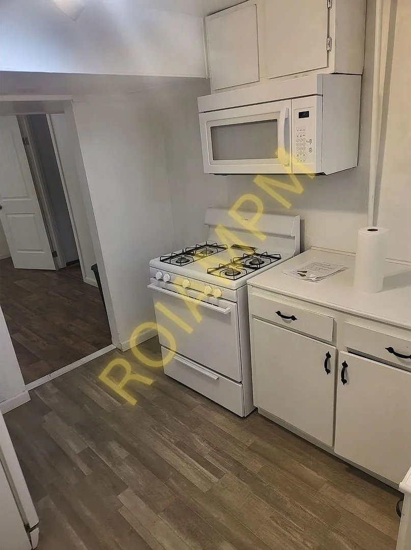 247 Idaho Street East — Photo 3