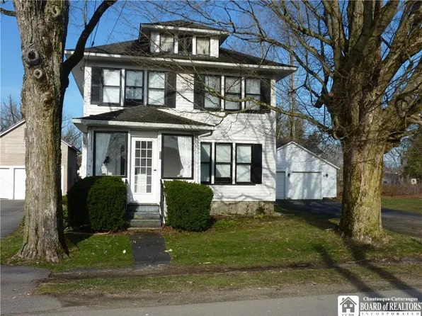 467 Mohawk St, Clymer, NY 14724