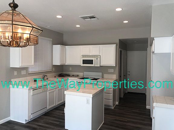 4th image of 13737 Sunshine Terrace St