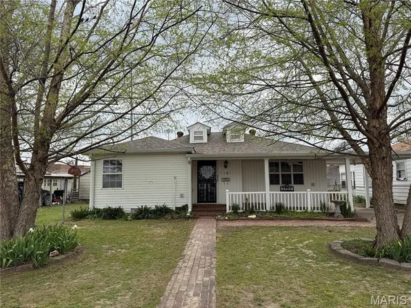 1701 Edwards Ave, Caruthersville, MO 63830