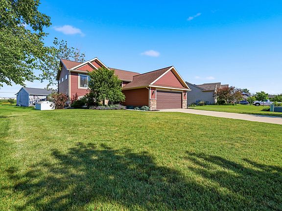 2nd image of 10536 Rockfield Rd