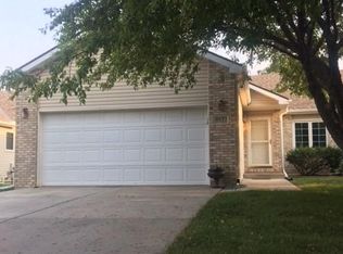 8035 Cheney Ridge Rd, Lincoln, NE 68516