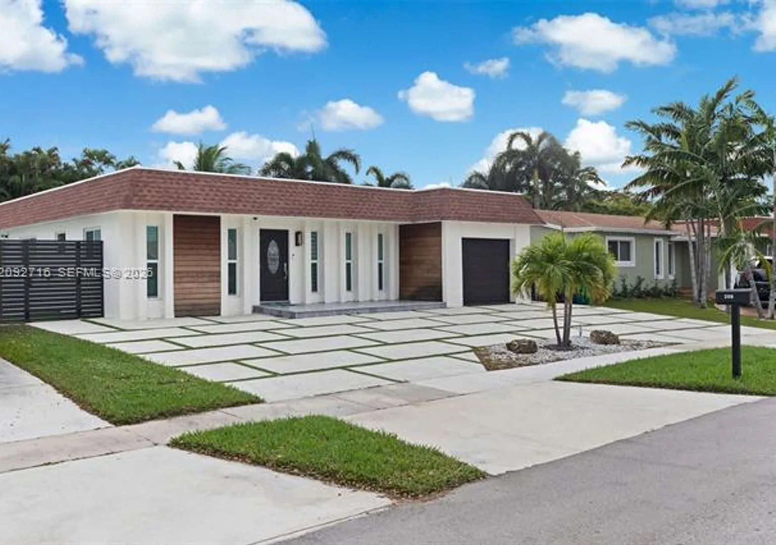 208 SE 4th Ter # 208, Dania Beach, FL 33004 — Photo 2