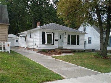 1st image of 4431 Longwood Ave