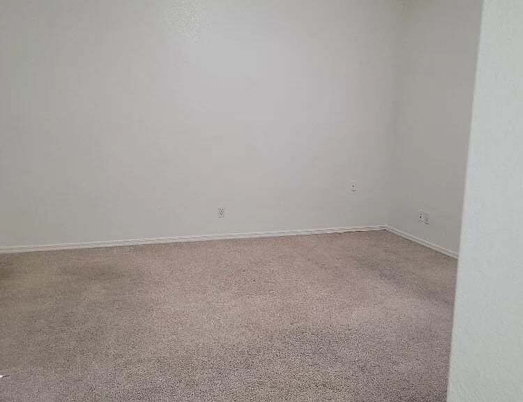 830 Falcon Dr — Photo 11