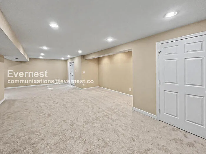 8 Sarrington Ct — Photo 13