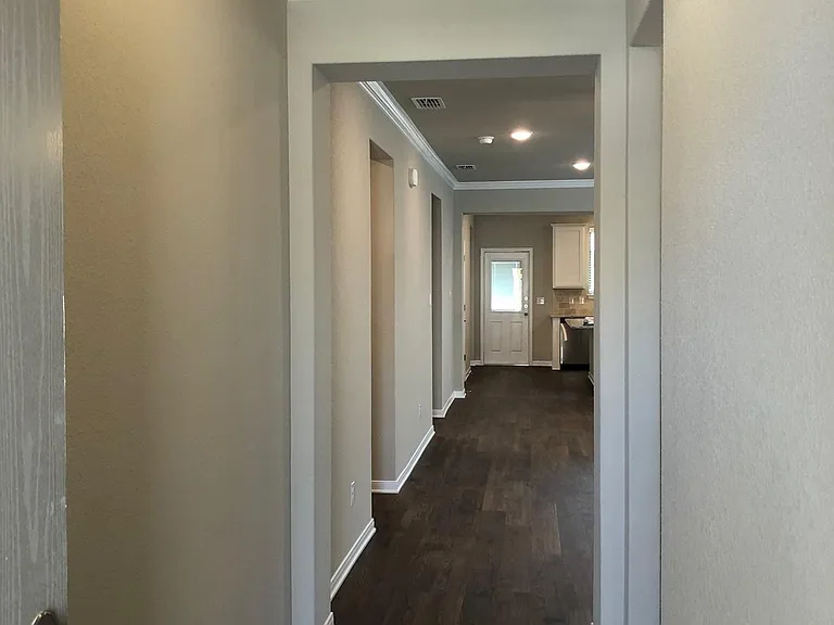 617 Ripplewood Dr — Photo 4