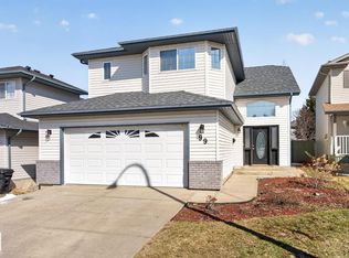 99 Foxboro Lndg, Strathcona County, AB T8A 6C9