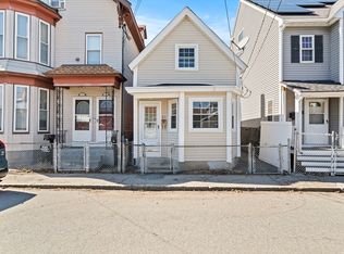 85 Kinsman St, Lowell, MA 01852