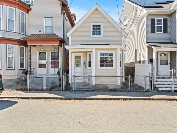 85 Kinsman St, Lowell, MA 01852