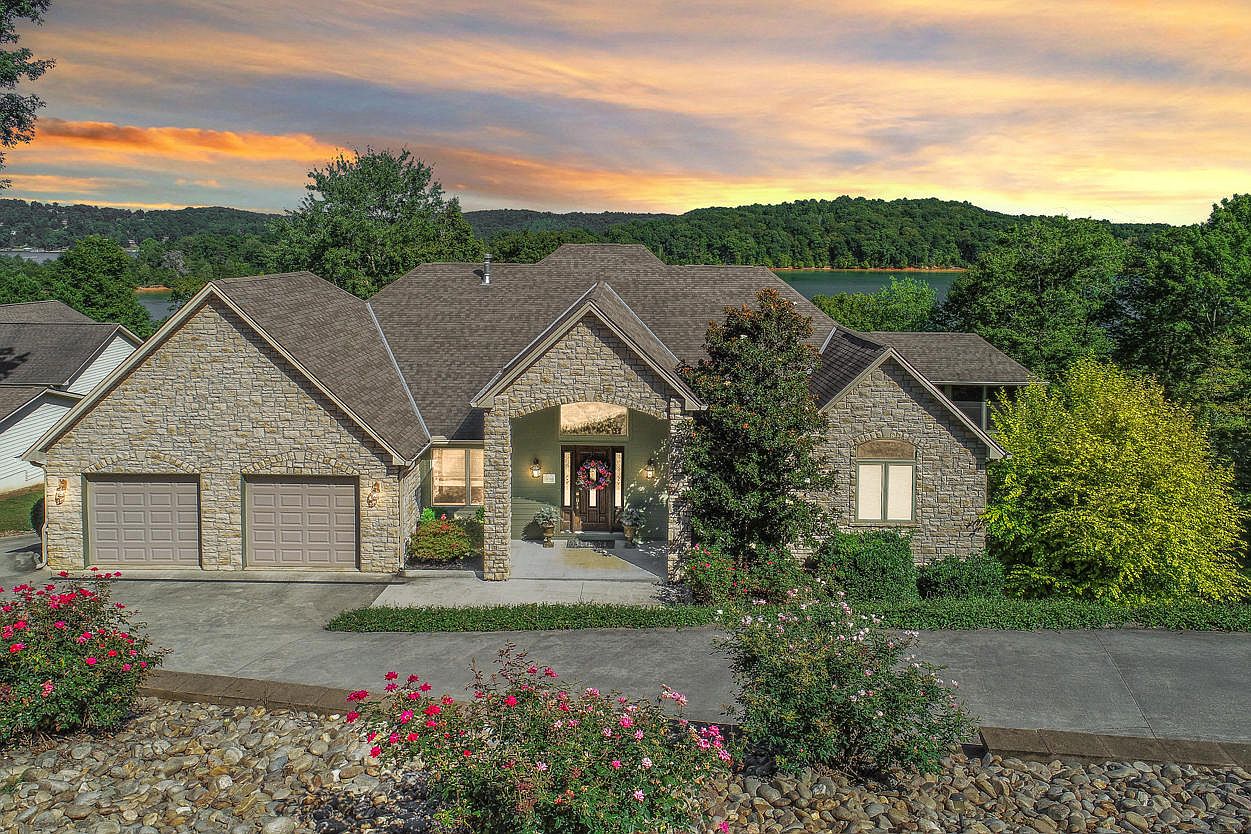 426 Norris Crest Dr, La Follette, TN 37766 Zillow