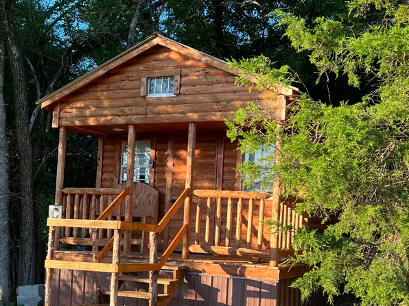 51 Sulphur Springs Rd #C, Fayetteville, TN 37334