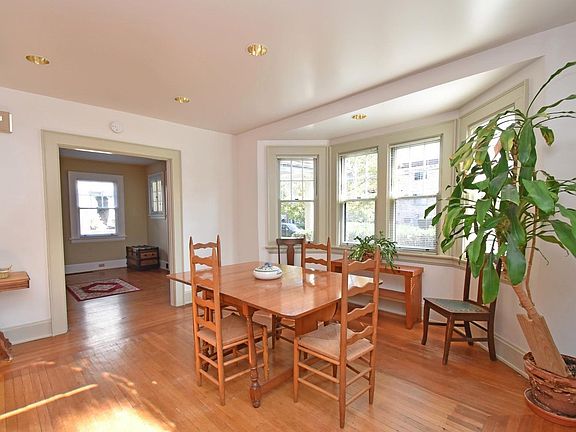 5th image of 6167 Grand Vista Ave
