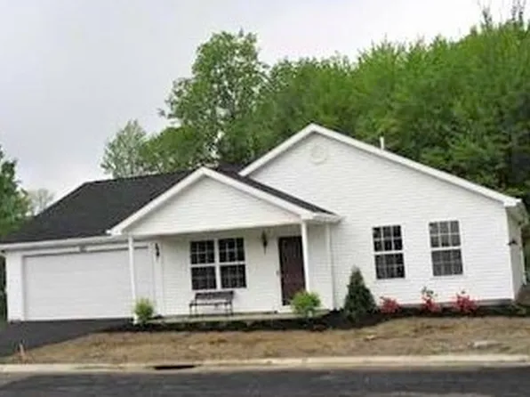 385 Nantucket Dr #2, Geneva, OH 44041