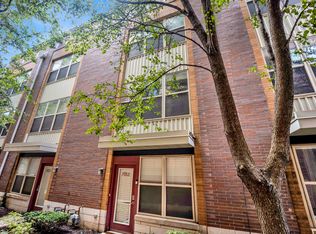 1234 W Monroe St UNIT 4, Chicago, IL 60607