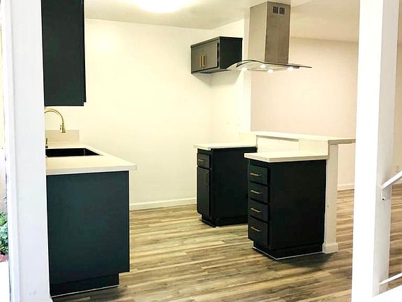 3rd image of 4484 Murietta Ave Unit 7
