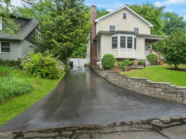 30 Center St, Bernardsville Boro, NJ 07924