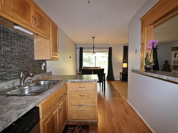 5th image of 1216 Timbershore Ln