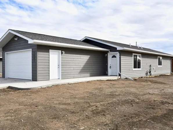1601 E Park St, Pierre, SD 57501