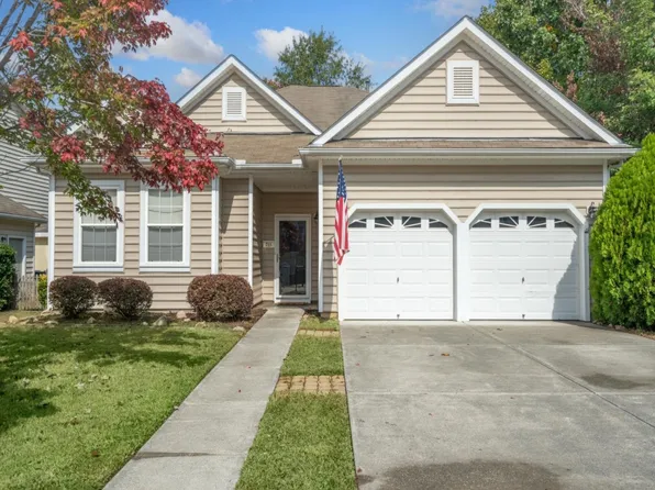 718 Shefford Town Dr, Rolesville, NC 27571