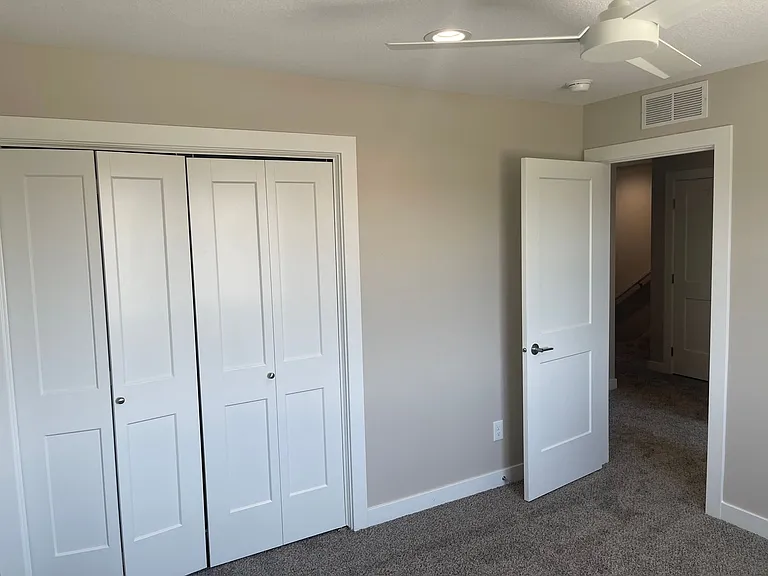 342 Harmony Ave — Photo 5