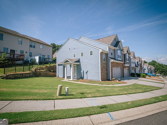 5th image of 3317 Castleberry Village Cir