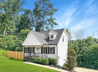 2424 Oak Cir SW, Cleveland, TN 37311