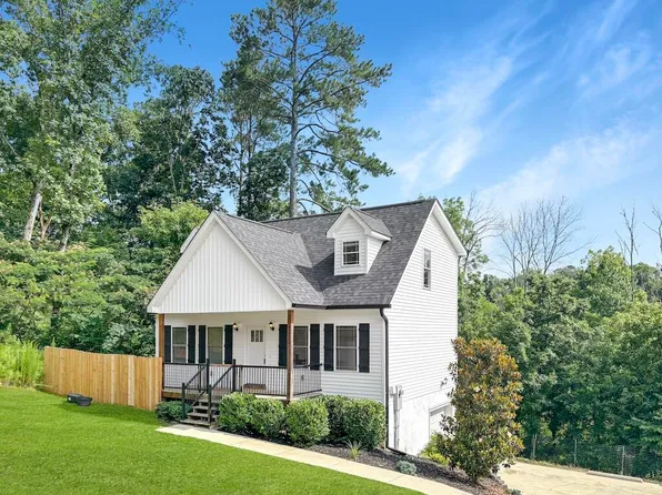 2424 Oak Cir SW, Cleveland, TN 37311