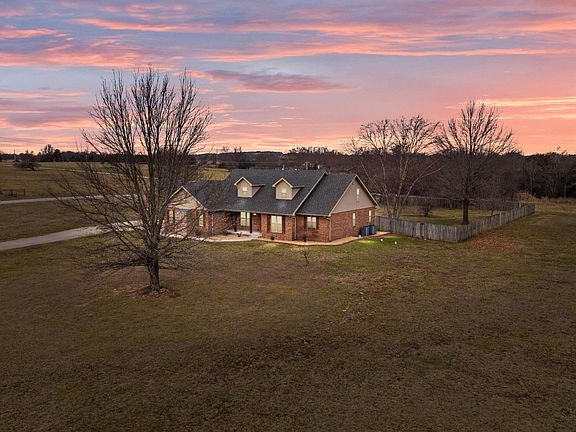 2nd image of 4547 S 136th Road