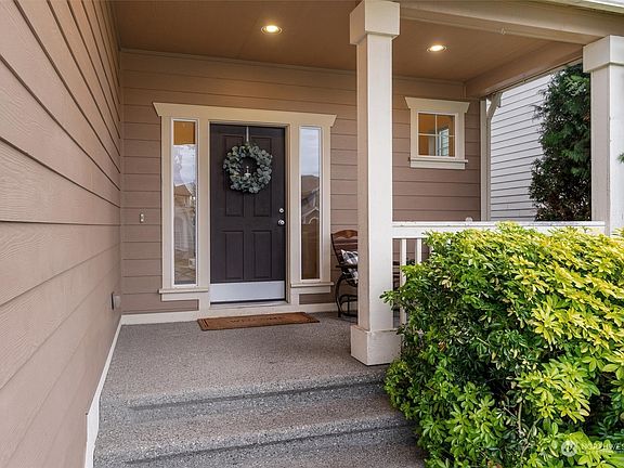 2nd image of 3329 80th Avenue NE