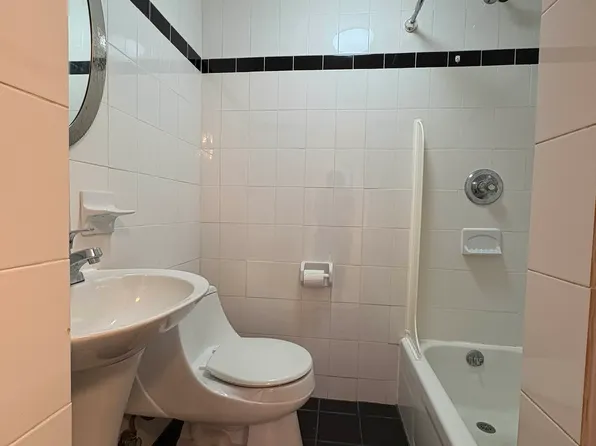 16-53 Weirfield Street image 6 of 6