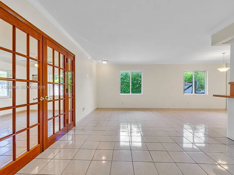 1430 SW 102nd Ct — Photo 10