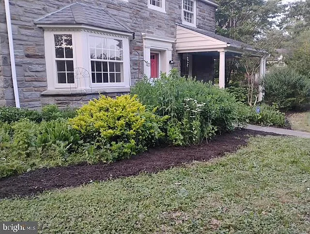 471 Athens Ave — Photo 40
