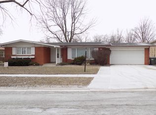 408 N Pleasant Dr, Glenwood, IL