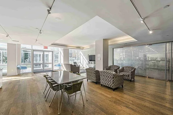 Rented by Corcoran | media 24