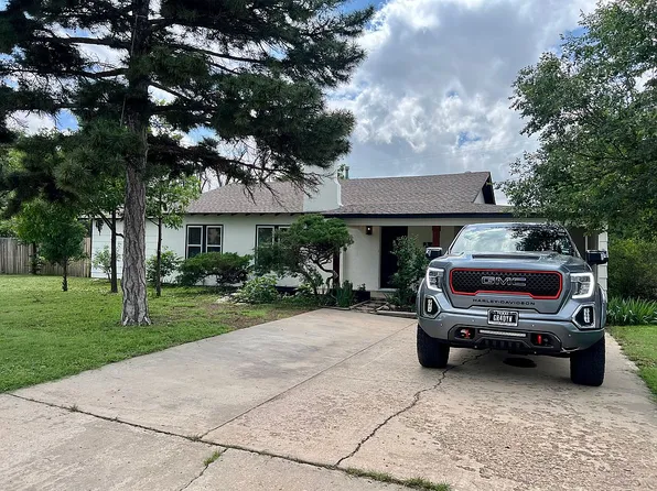 1237 N Russell St, Pampa, TX 79065