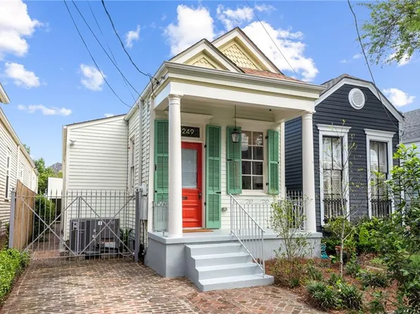 5249 Laurel St, New Orleans, LA 70115