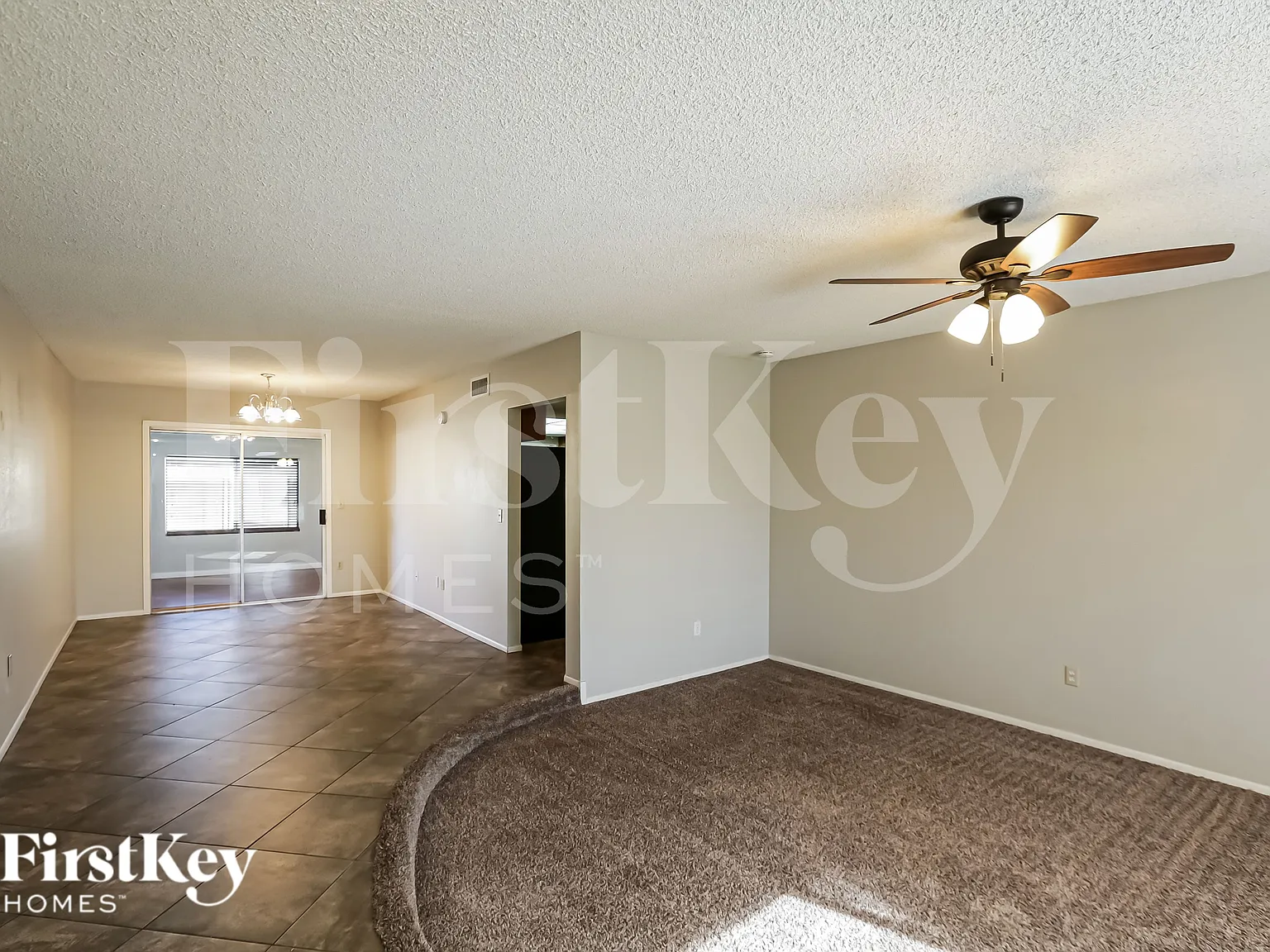 4 bed, 2.0 bath, 2194 sqft, $2,085 — Photo 3