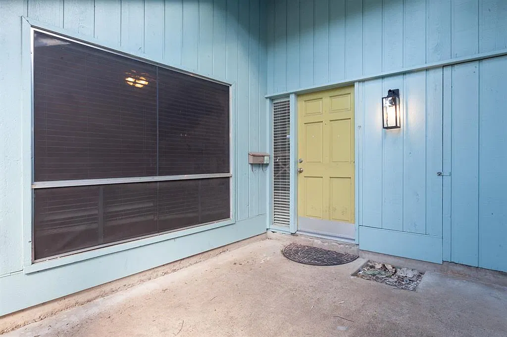 3 bed, 1500 sqft, $2,999 — Photo 2