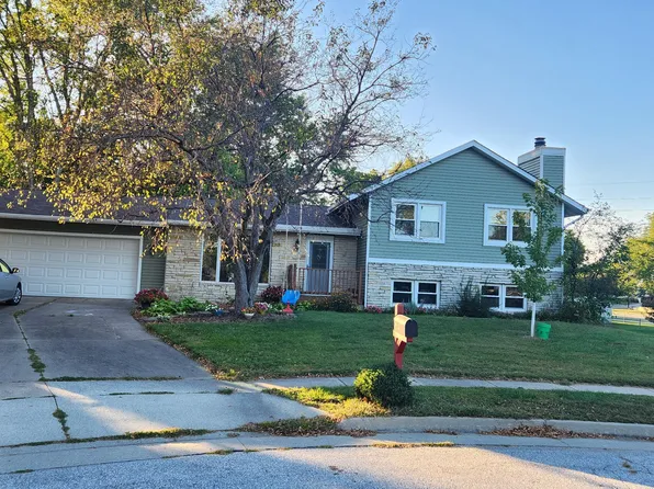 3417 Madison Ct, Ames, IA 50010